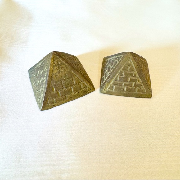 Vintage Small Brass Pyramids Etched Paperweight - Picture 1 of 10